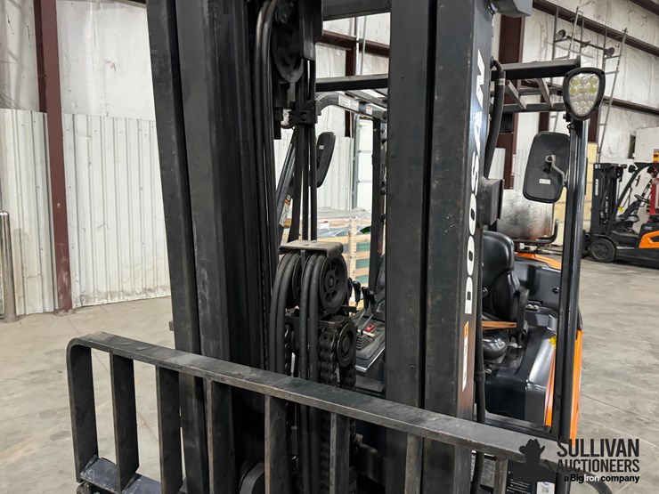 2020-doosan-gc45s-9-forklift-image-12