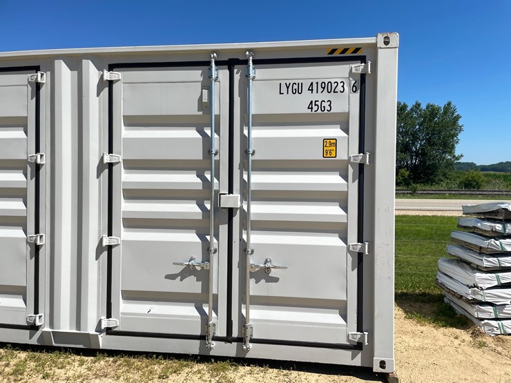 #400-•-single-use-40'-high-cube-shipping-container-image-4