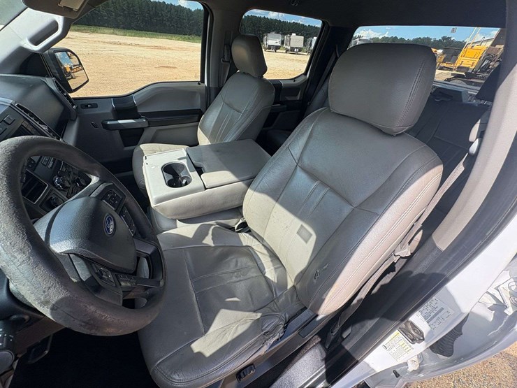 2018-ford-f150-xlt-image-15