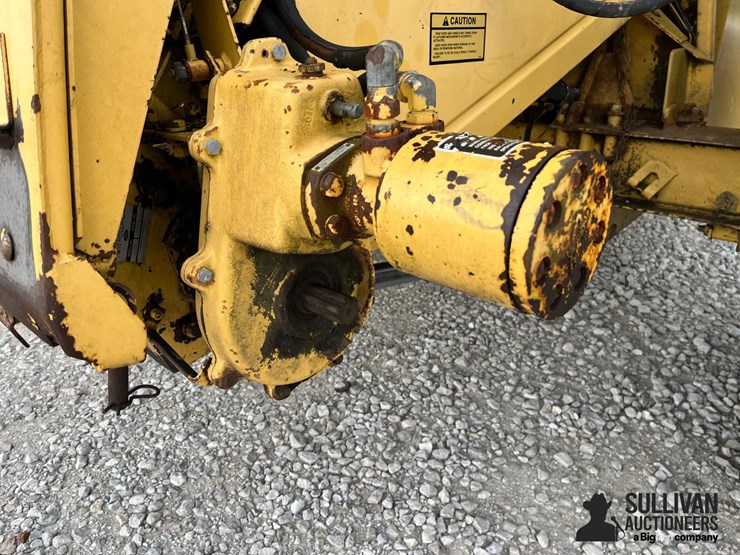 new-holland-tr86-image-12