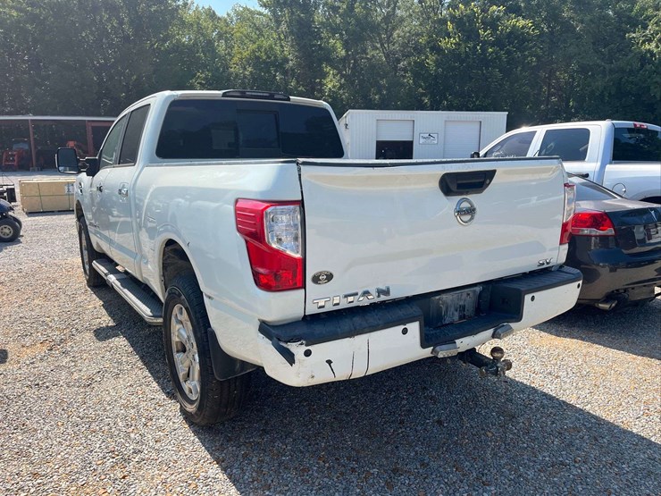 2018-nissan-titan-image-3