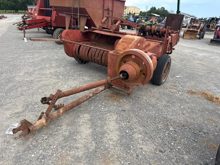 massey-ferguson-10-image-1