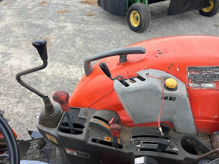kubota-m6060-image-15