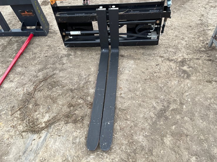 #9799-•-wolverine-hydraulic-pallet-fork-attachment-image-8