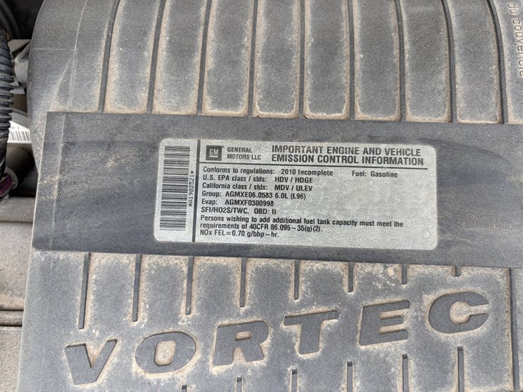2010-gmc-3500-image-13