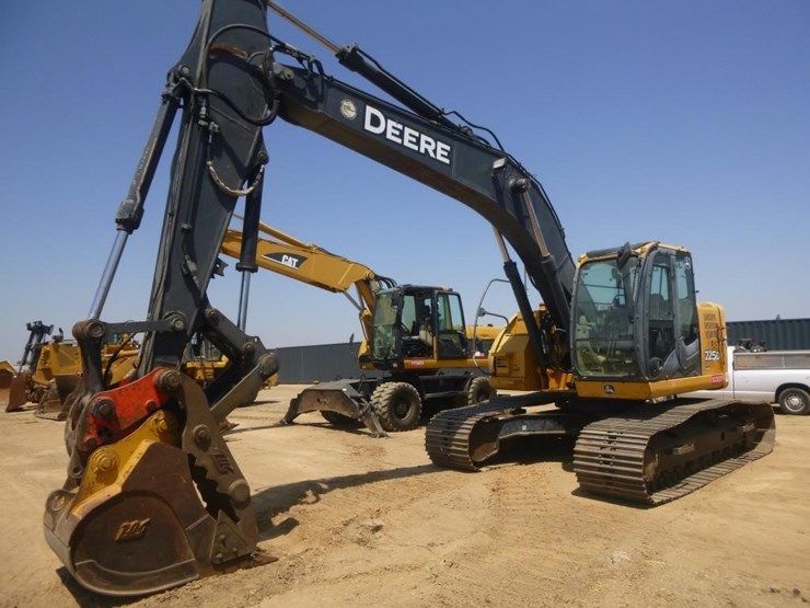 2011-deere-225d-lc-image-2