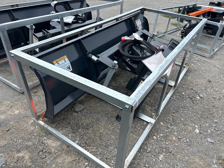 #15-•-84”-hydraulic-skid-steer-blade-image-2