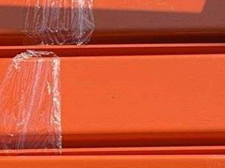 set-of-wolverine-pallet-fork-extensions--82"-image-2