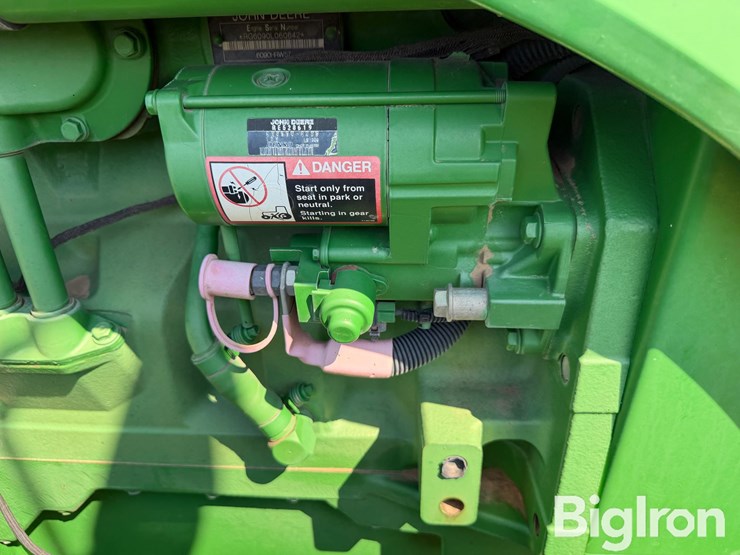 john-deere-8130-image-17