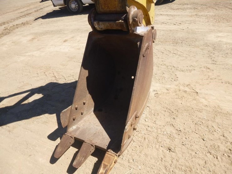 2005-caterpillar-m318c-image-28