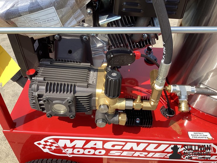 2026-magnum-4000-series-hot-water-pressure-washer-image-16