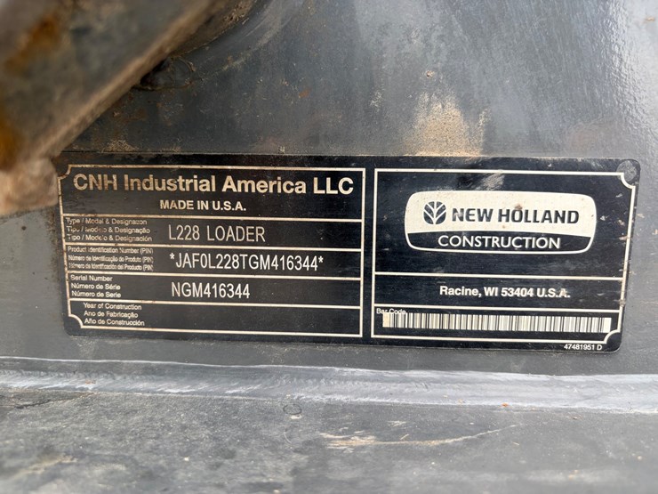 new-holland-l228-image-12