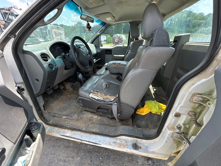 2005-ford-f150-image-8