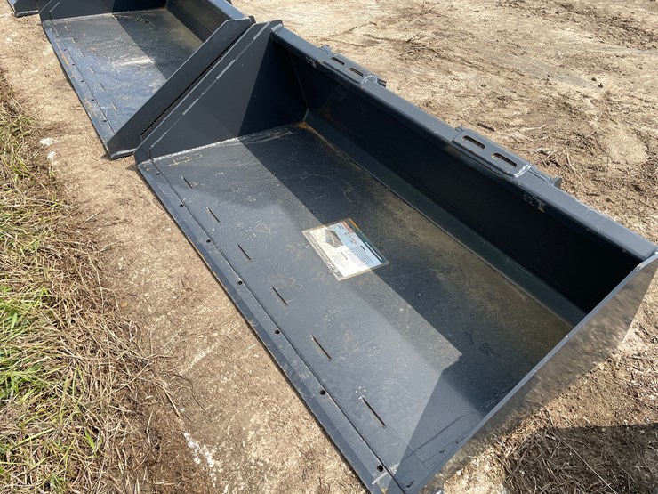 #9816-•-wolverine-70"-bucket-attachment-image-9