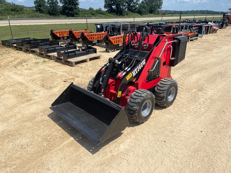 #416-•-new-ht360-mini-wheel-skid-steer-image-1