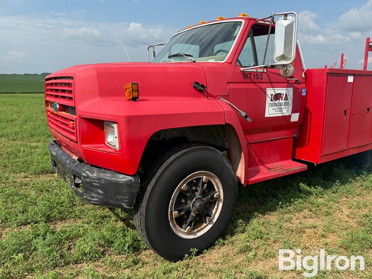 1993-ford-f700-image-11
