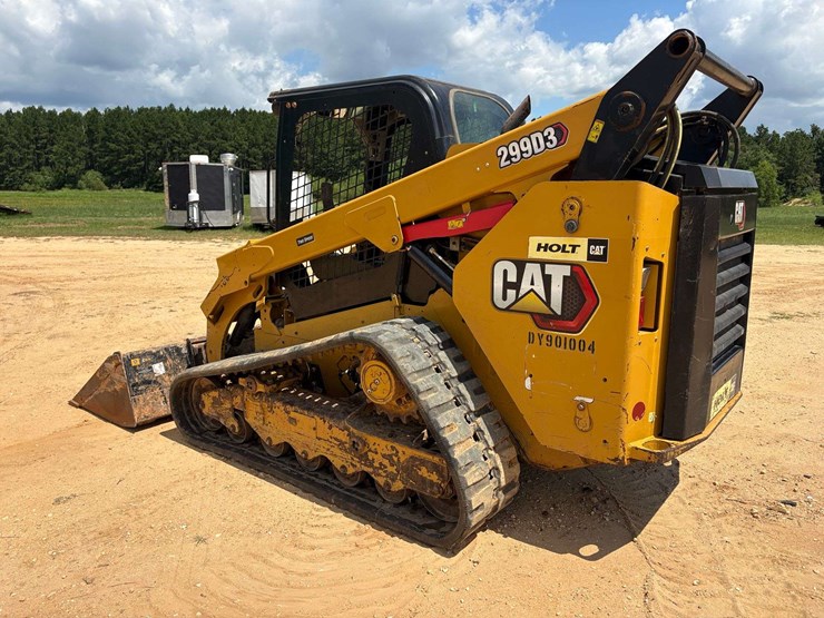 2020-caterpillar-299d3-image-3