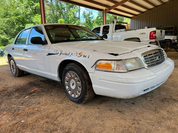 2003-ford-crown-vic-(188,503-miles)-image-5