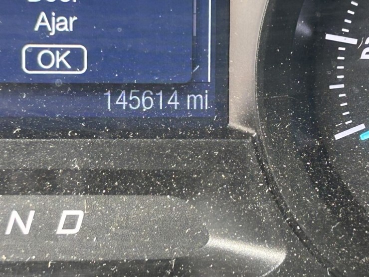 2014-ford-explorer-image-18