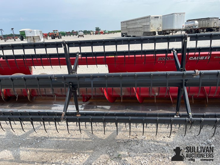 2011-case-ih-3020-image-10