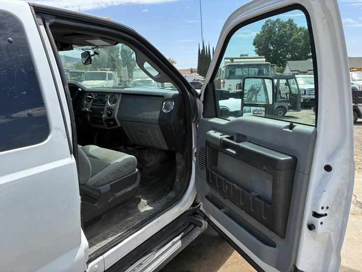 2015-ford-f450-image-26