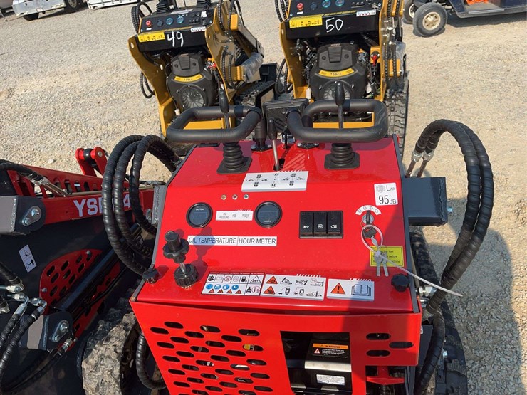 agt-skid-steer-loader-image-3