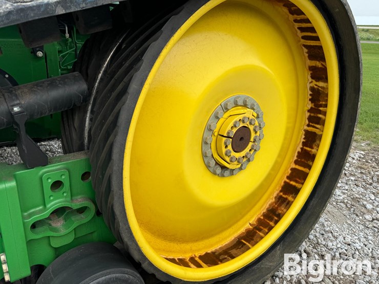 2014-john-deere-8345rt-image-16