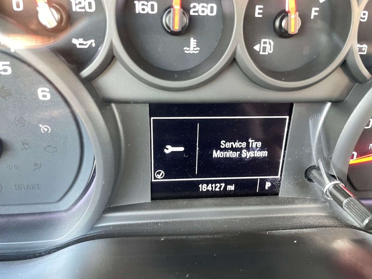 2021-chevrolet-silverado-3500-image-28