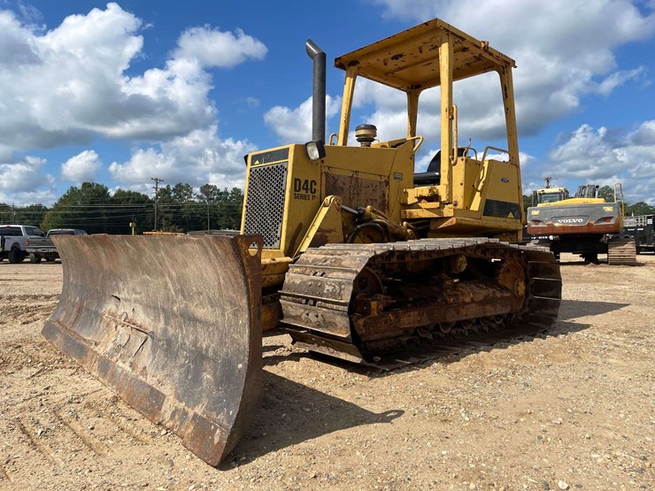 caterpillar-d4c-image-1