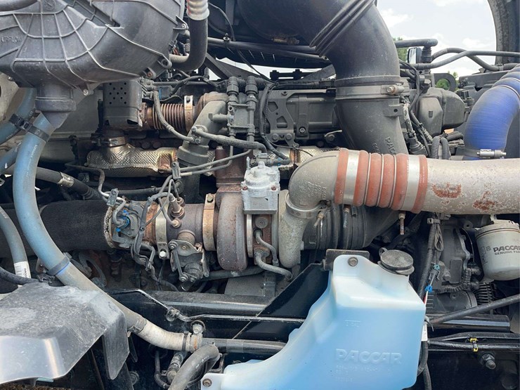 2022-kenworth-t680-image-39
