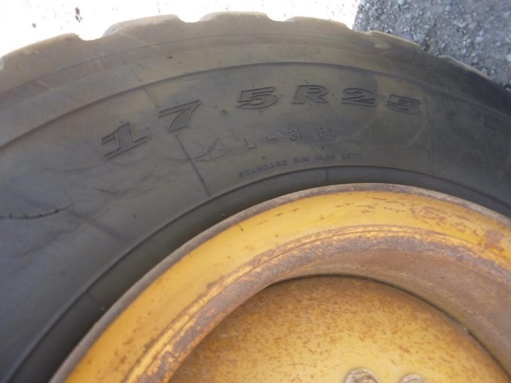 2012-deere-672gp-image-43