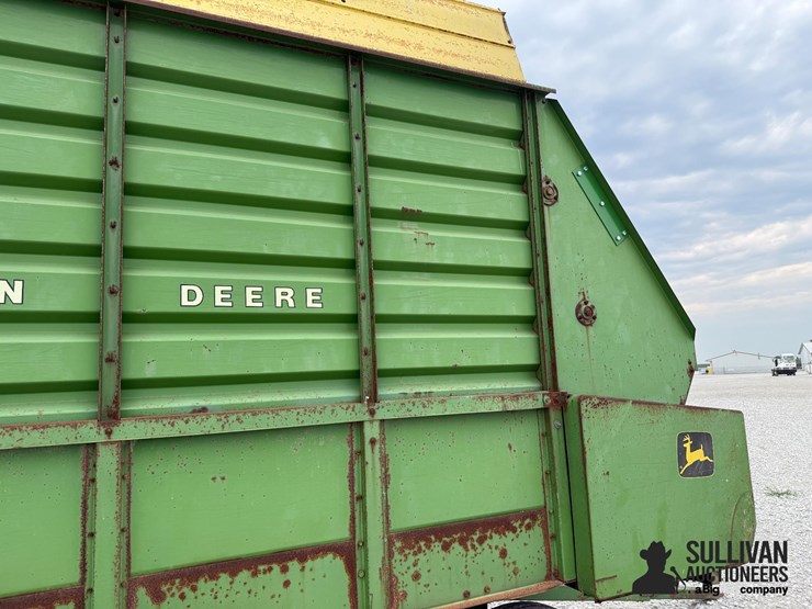 john-deere-716-image-16