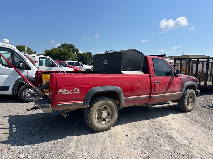 1999-chevrolet-k2500-image-5