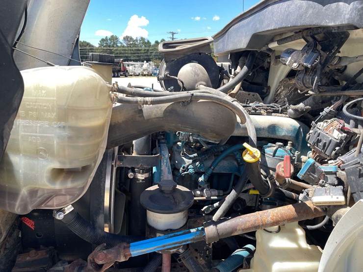 2006-international-durastar-4400-image-7