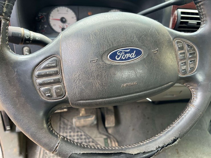 2005-ford-f350-image-29