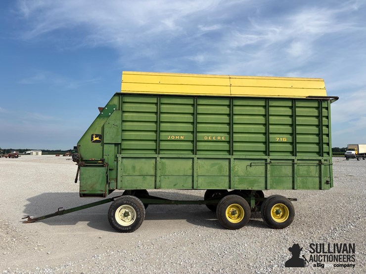 john-deere-716-image-8