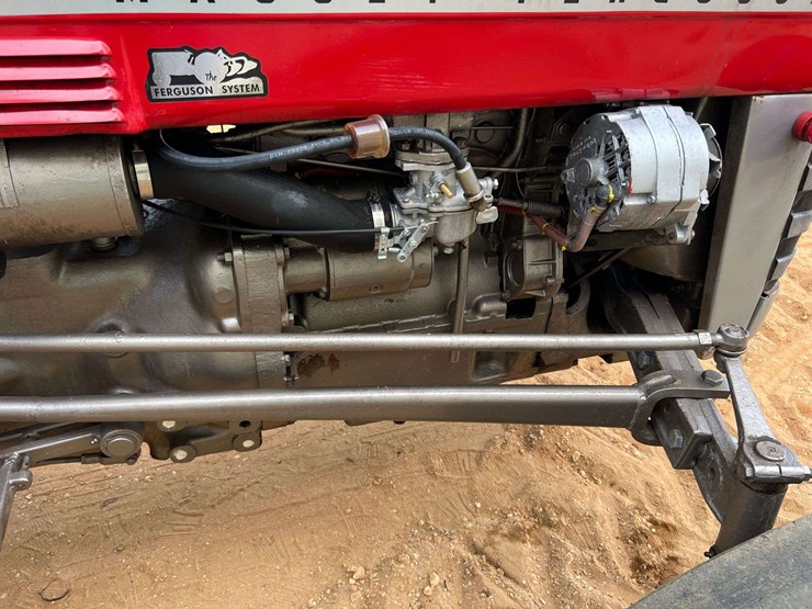 massey-ferguson-135-image-31