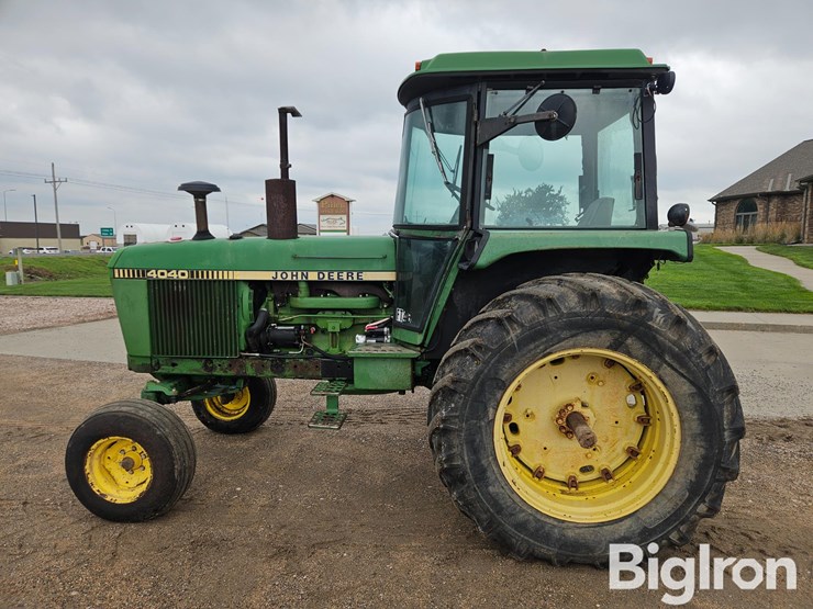 1981-john-deere-4040-image-8
