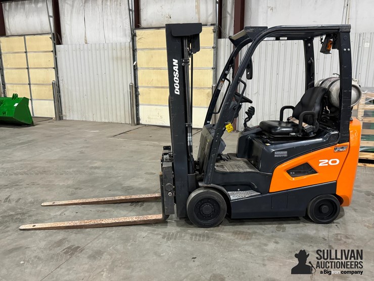 2019-doosan-gc20sc-9lp-forklift-image-8