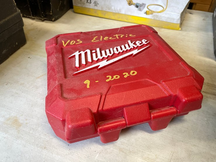 #10134-•-milwaukee-hole-saw-bit-set-in-case-image-5