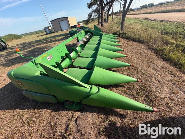 john-deere-608c-image-4