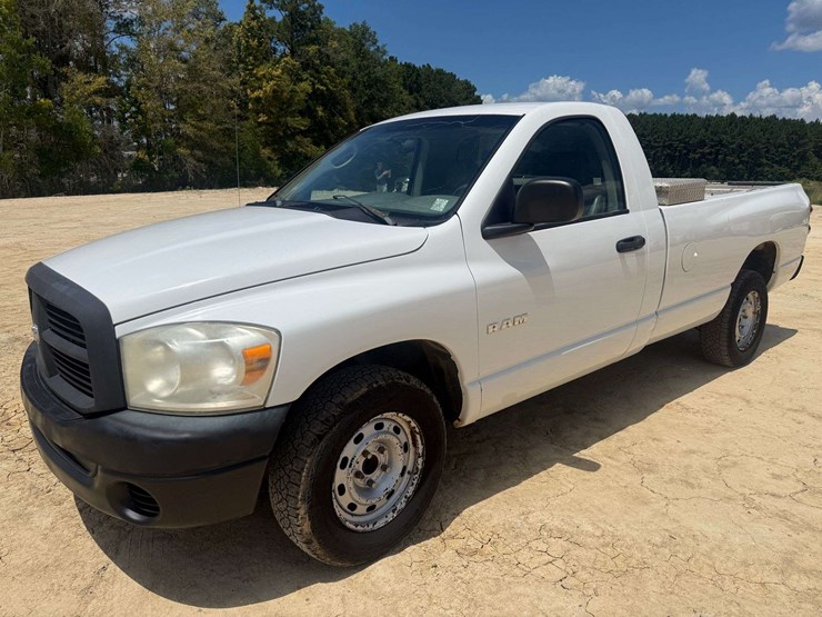 2008-dodge-ram-1500-image-2