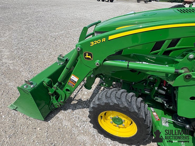 2023-john-deere-3033r-image-14