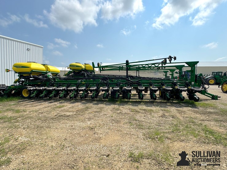 2013-john-deere-db90-image-4