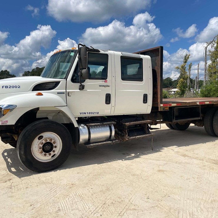 2009 INTERNATIONAL 7400