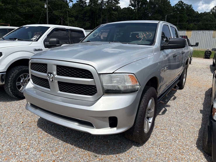 2013-dodge-1500-image-3