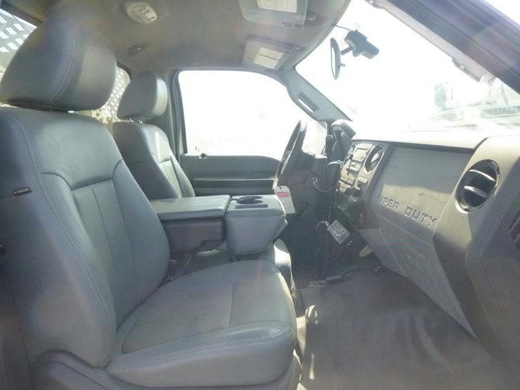 2012-ford-f550-image-16