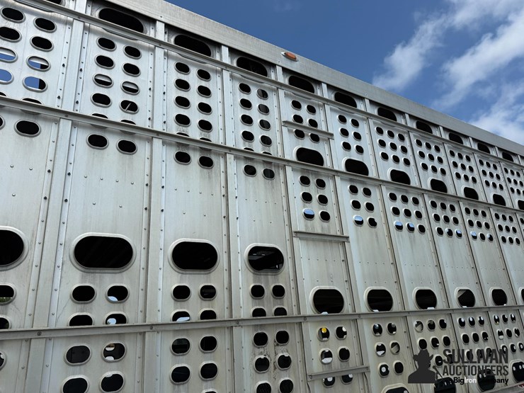2009-eby-livestock-image-11