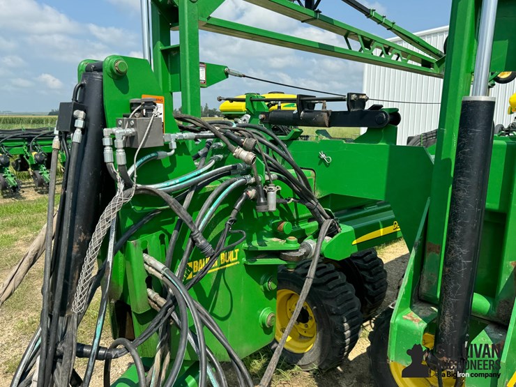 2013-john-deere-db90-image-10