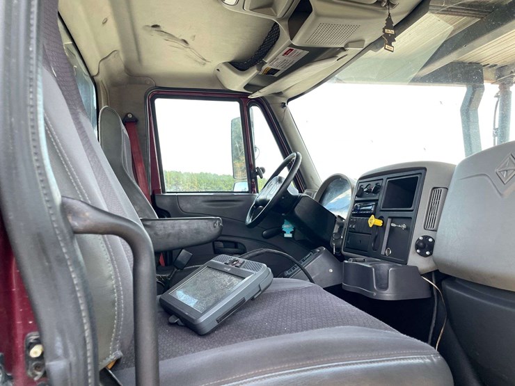 2012-international-durastar-4300-image-21
